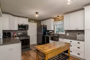 1106 N Main St, Janesville, MN 56048 - Photo 18