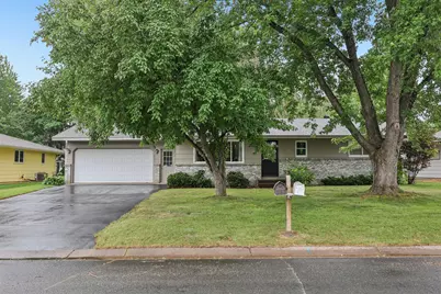 10121 96th Place N, Maple Grove, MN 55369 - Photo 1