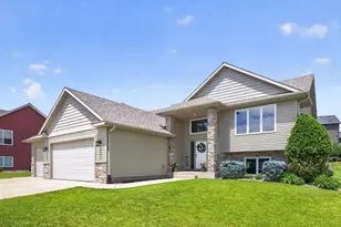 1961 Fieldstone Rd SW, Rochester, MN 55902 - Photo 2