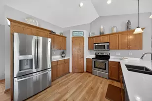 1961 Fieldstone Rd SW, Rochester, MN 55902 - Photo 10