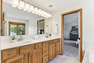 1720 Brant Cir, Eagan, MN 55122 - Photo 32