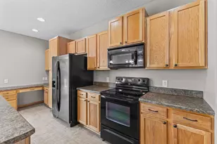 11941 Emery Village Dr N, Champlin, MN 55316 - Photo 20