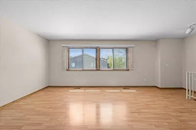 1604 Helmo Avenue N, Oakdale, MN 55128 - Photo 12