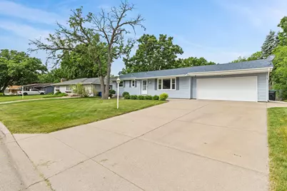 7360 Tempo Terrace NE, Fridley, MN 55432 - Photo 2