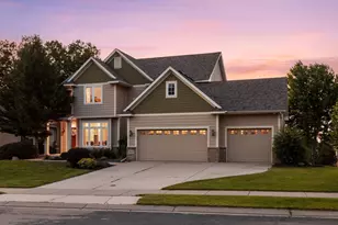8595 Moraine Dr, Shakopee, MN 55379 - Photo 1