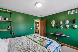 8595 Moraine Dr, Shakopee, MN 55379 - Photo 26
