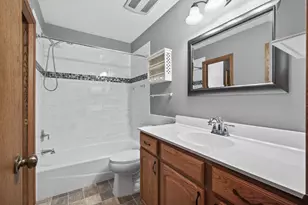 9609 Lonsdale Cir, Minnetonka, MN 55305 - Photo 14