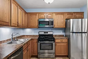 9609 Lonsdale Cir, Minnetonka, MN 55305 - Photo 8