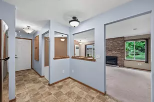 9609 Lonsdale Cir, Minnetonka, MN 55305 - Photo 10