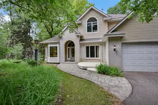 1266 Deerwood Dr, Eagan, MN 55123 - Photo 2