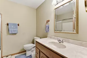 1266 Deerwood Dr, Eagan, MN 55123 - Photo 40