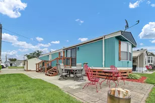 201 S Franklin St, Lake City, MN 55041 - Photo 1