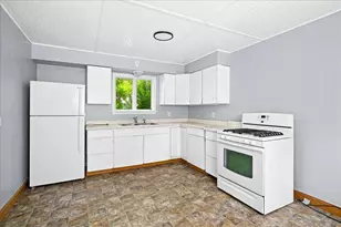 720 N 23rd Ave W, Duluth, MN 55806 - Photo 2