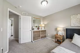 4647 Copper Rdg Dr, Woodbury, MN 55129 - Photo 24
