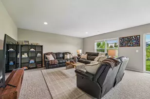4647 Copper Rdg Dr, Woodbury, MN 55129 - Photo 40