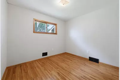 821 Ash Avenue, Bird Island, MN 55310 - Photo 14