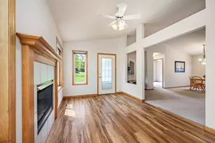 8521 Telford Ln, Brooklyn Park, MN 55443 - Photo 6