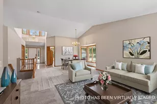 4134 Thornhill Ln, Vadnais Heights, MN 55127 - Photo 6