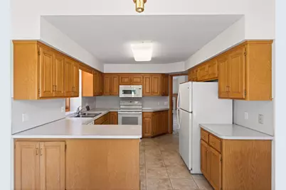 4134 Thornhill Lane, Vadnais Heights, MN 55127 - Photo 16