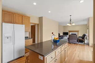21061 Istria Ct, Lakeville, MN 55044 - Photo 18
