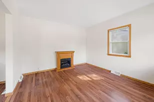 1331 4th St E, Saint Paul, MN 55106 - Photo 6