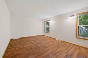 1331 4th St E, Saint Paul, MN 55106 - Photo 14