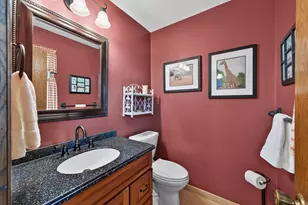 2818 1st St N, North Saint Paul, MN 55109 - Photo 18