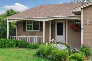 11701 Mirada Ct, Burnsville, MN 55337 - Photo 2
