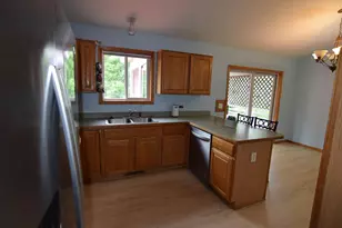 5756 Woodbridge Dr, Savage, MN 55378 - Photo 8