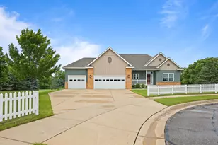 6205 Cape E Ct, Saint Cloud, MN 56303 - Photo 4