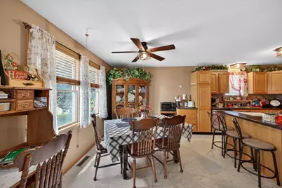 811 Broadway Avenue, Wabasha, MN 55981 - Photo 6