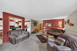 811 Broadway Ave, Wabasha, MN 55981 - Photo 2
