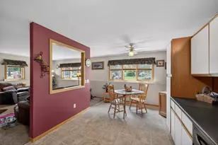 811 Broadway Ave, Wabasha, MN 55981 - Photo 30