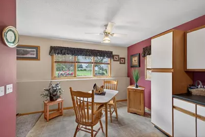811 Broadway Avenue, Wabasha, MN 55981 - Photo 6