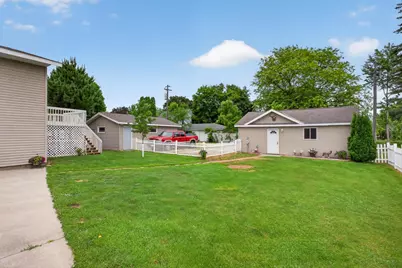 811 Broadway Avenue, Wabasha, MN 55981 - Photo 42