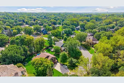 1728 Trail Road, Mendota Heights, MN 55118 - Photo 6