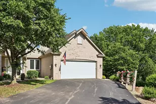 11975 Tiffany Ln, Eden Prairie, MN 55344 - Photo 2