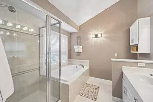 11975 Tiffany Ln, Eden Prairie, MN 55344 - Photo 26
