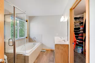 10425 Vera Cruz Dr N, Brooklyn Park, MN 55443 - Photo 12