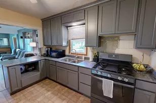 117 Ella Ave NE, Willmar, MN 56201 - Photo 4