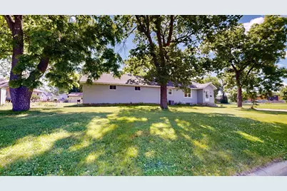 117 Ella Avenue NE, Willmar, MN 56201 - Photo 38