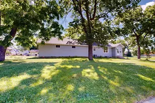 117 Ella Ave NE, Willmar, MN 56201 - Photo 38