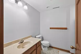 23045 Plateau Dr, Lakeville, MN 55044 - Photo 22