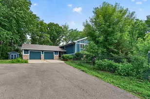23045 Plateau Dr, Lakeville, MN 55044 - Photo 2