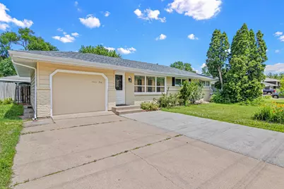 1640 7th Street NW, New Brighton, MN 55112 - Photo 4