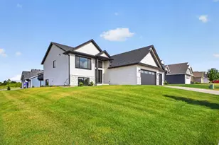 6201 55th Ave NW, Rochester, MN 55901 - Photo 2