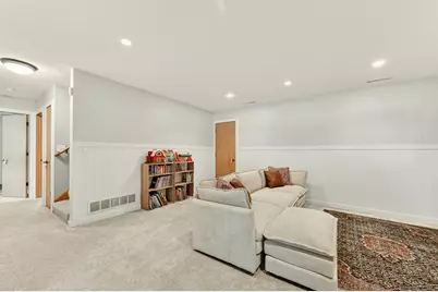 5867 Kingsbury Drive NW, Rochester, MN 55901 - Photo 12