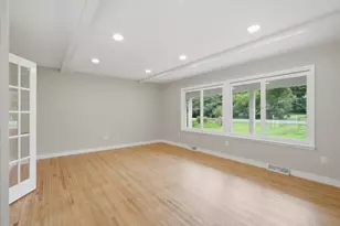 N8855 1031st St, River Falls, WI 54022 - Photo 6