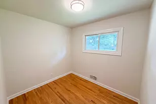 2128 Ronald Ave, White Bear Lake, MN 55110 - Photo 4