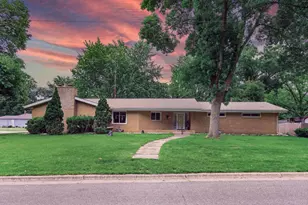 755 3rd Ave NW, Milaca, MN 56353 - Photo 2